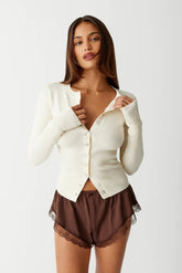 Konf | Pull en tricot avec bouton